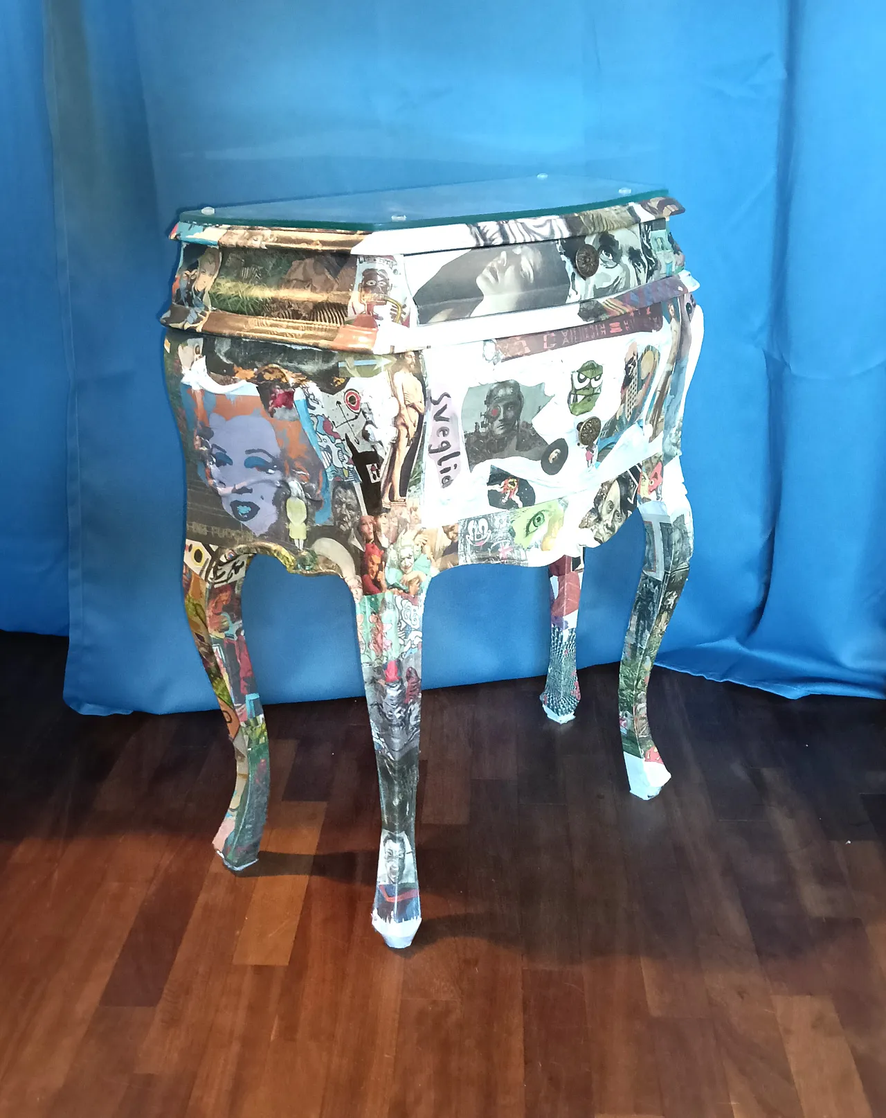 comodino old style, rivestito con decoupage intOndo