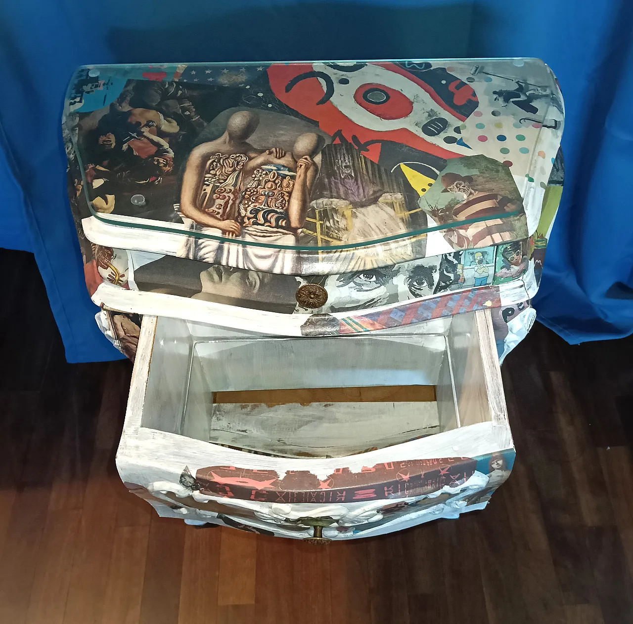 comodino old style, rivestito con decoupage 10