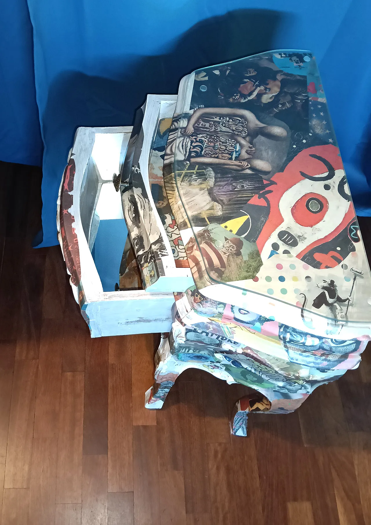 comodino old style, rivestito con decoupage 13