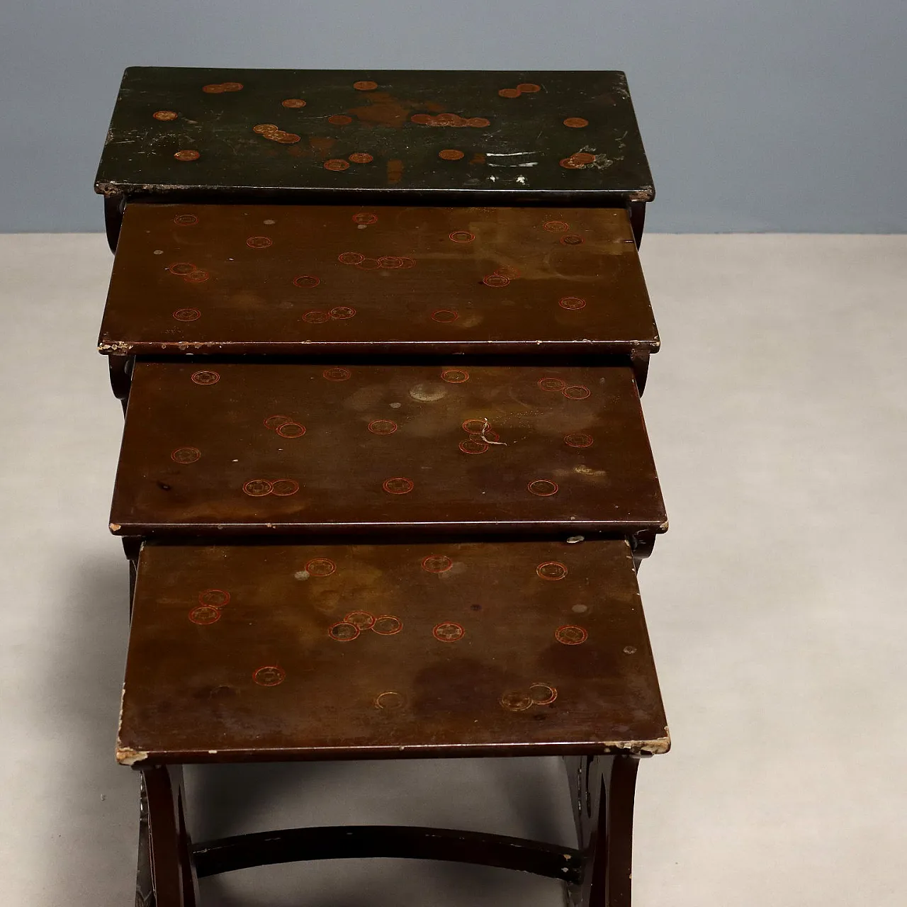 4 Chinoiserie tables, 19th century 7