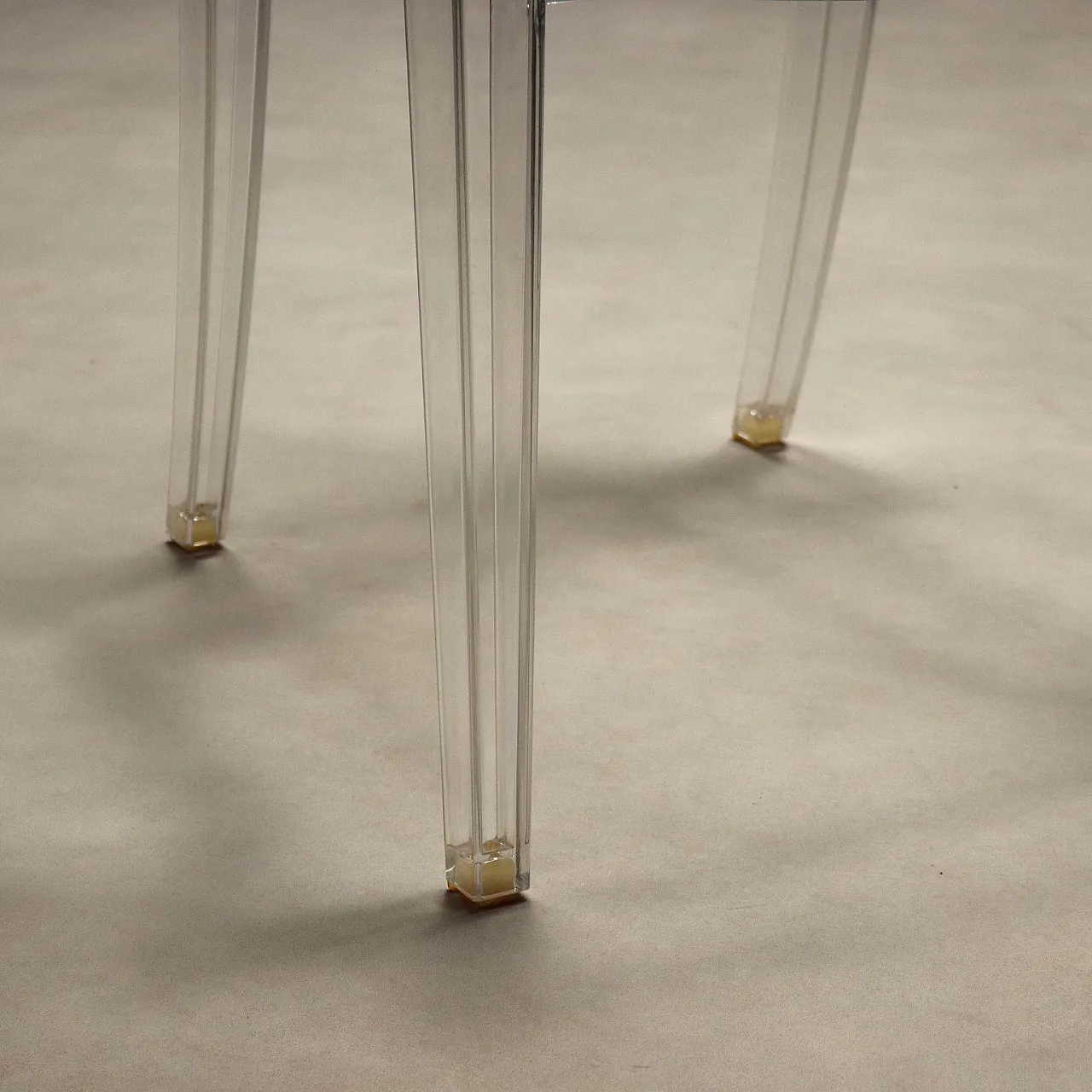 Sedia Louis Ghost di Philippe Starck, '900 6