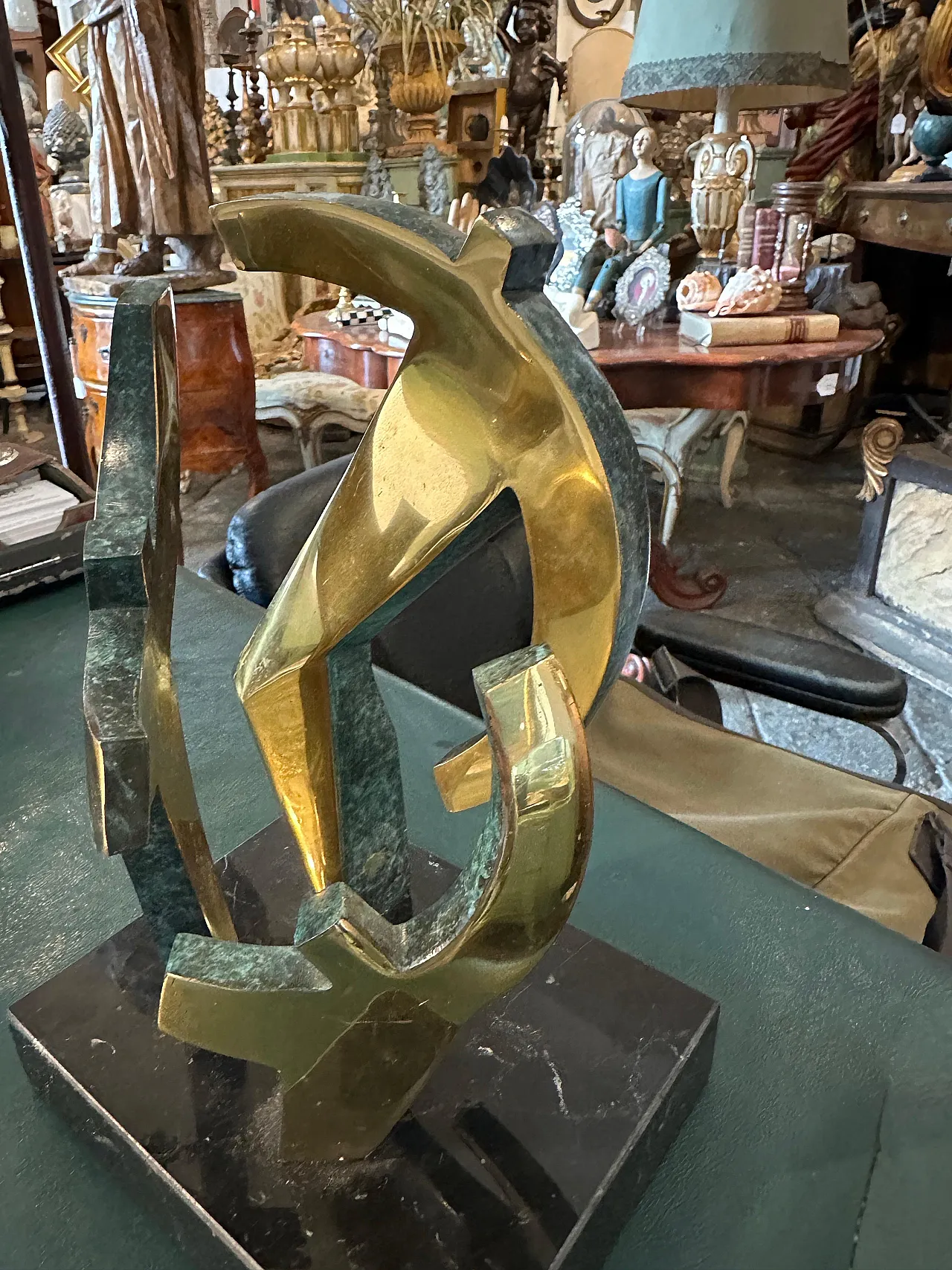 Gilded bronze and marble sculpture by Gaudio, 1990s 9