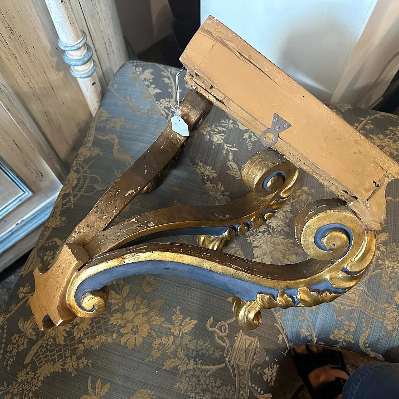 Consolle d'angolo in legno dorato e laccato blu barocco, '800 11