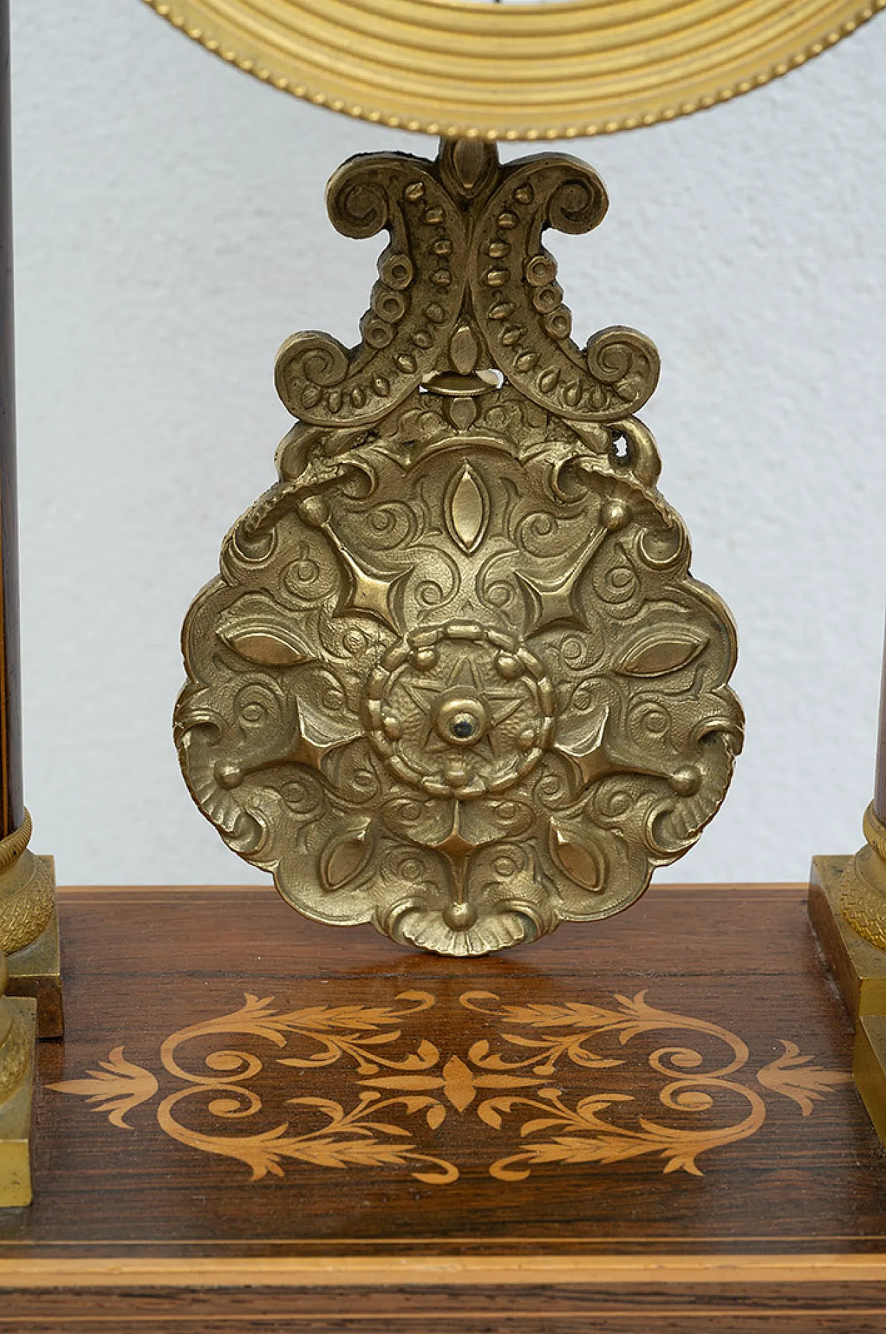 Charles X clock in precious exotic woods, 19th century 3