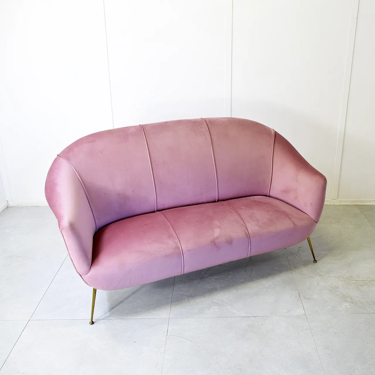 Pink velvet sofa by Guglielmo Veronesi, 1950s 1217158