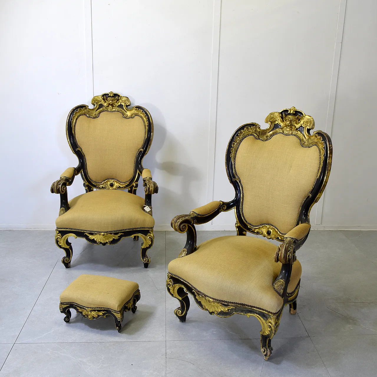 Pair of armchairs and wooden footrest in wood and fabric, '800 1222705