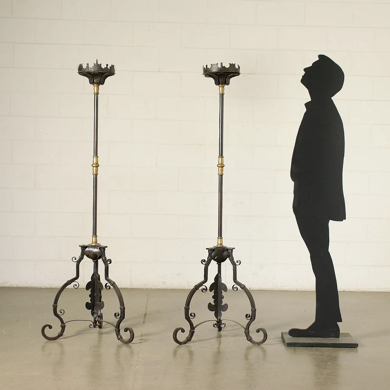 Pair of wrought iron torches, 19th century 2