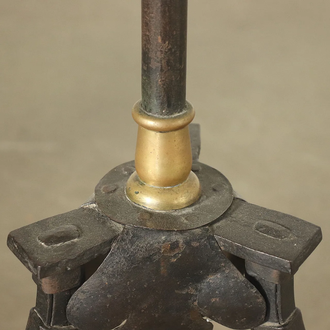 Pair of wrought iron torches, 19th century 5