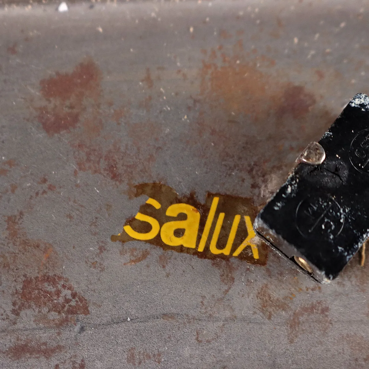 Lampada da parete in metallo e ottone, anni '60 7