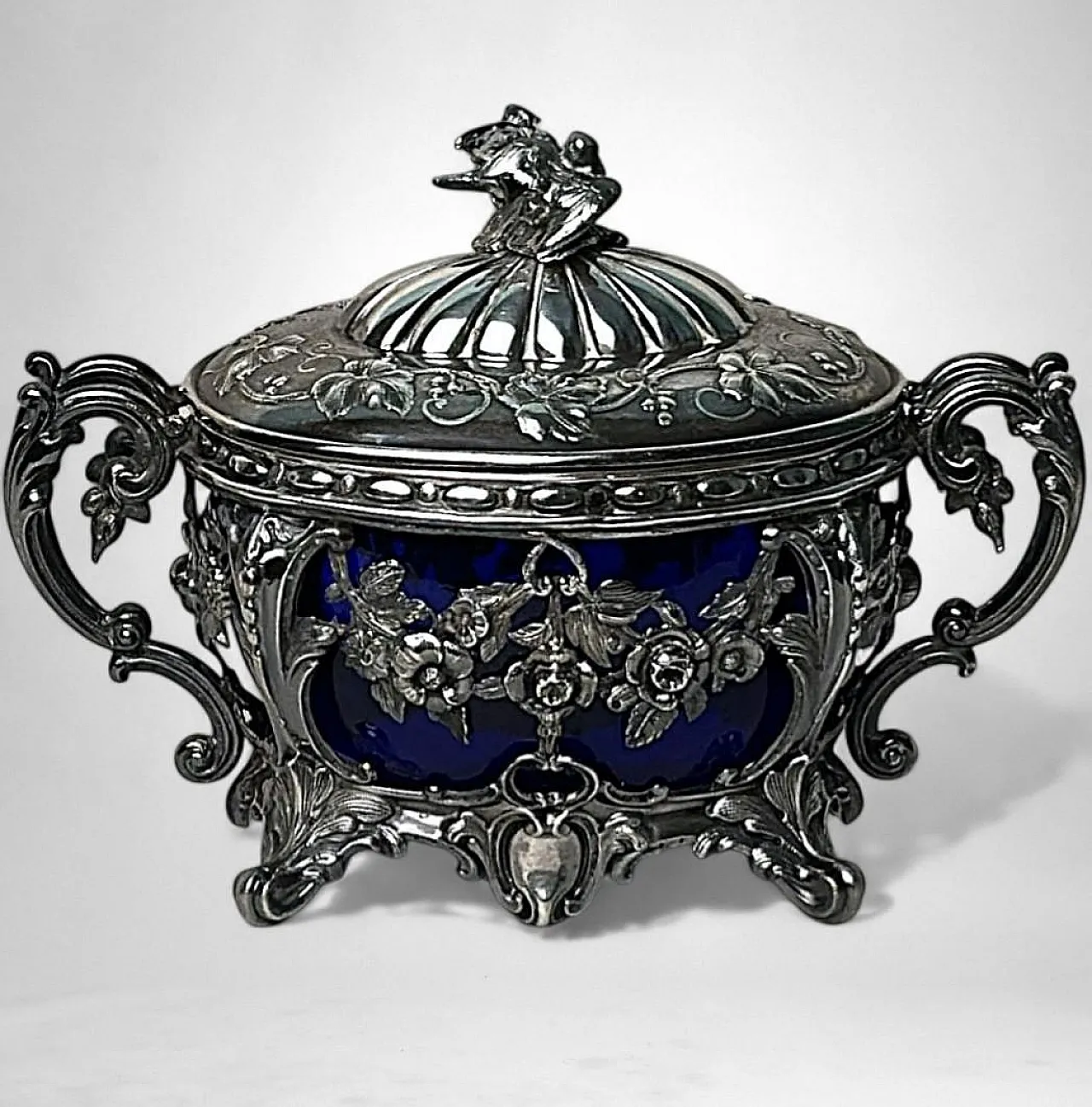 Zuccheriera in argento con rivestimento in vetro, metà '800 3