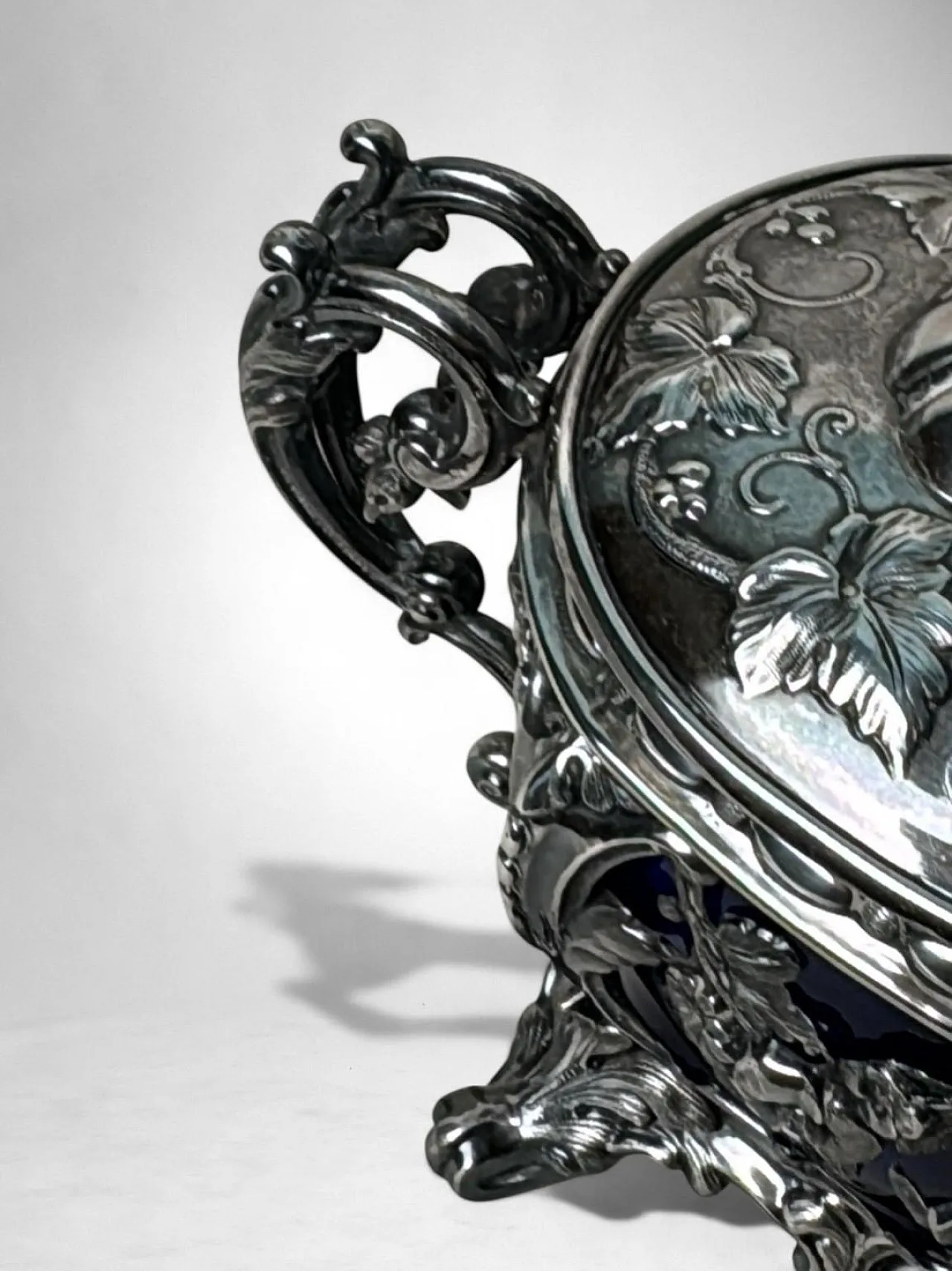 Zuccheriera in argento con rivestimento in vetro, metà '800 9