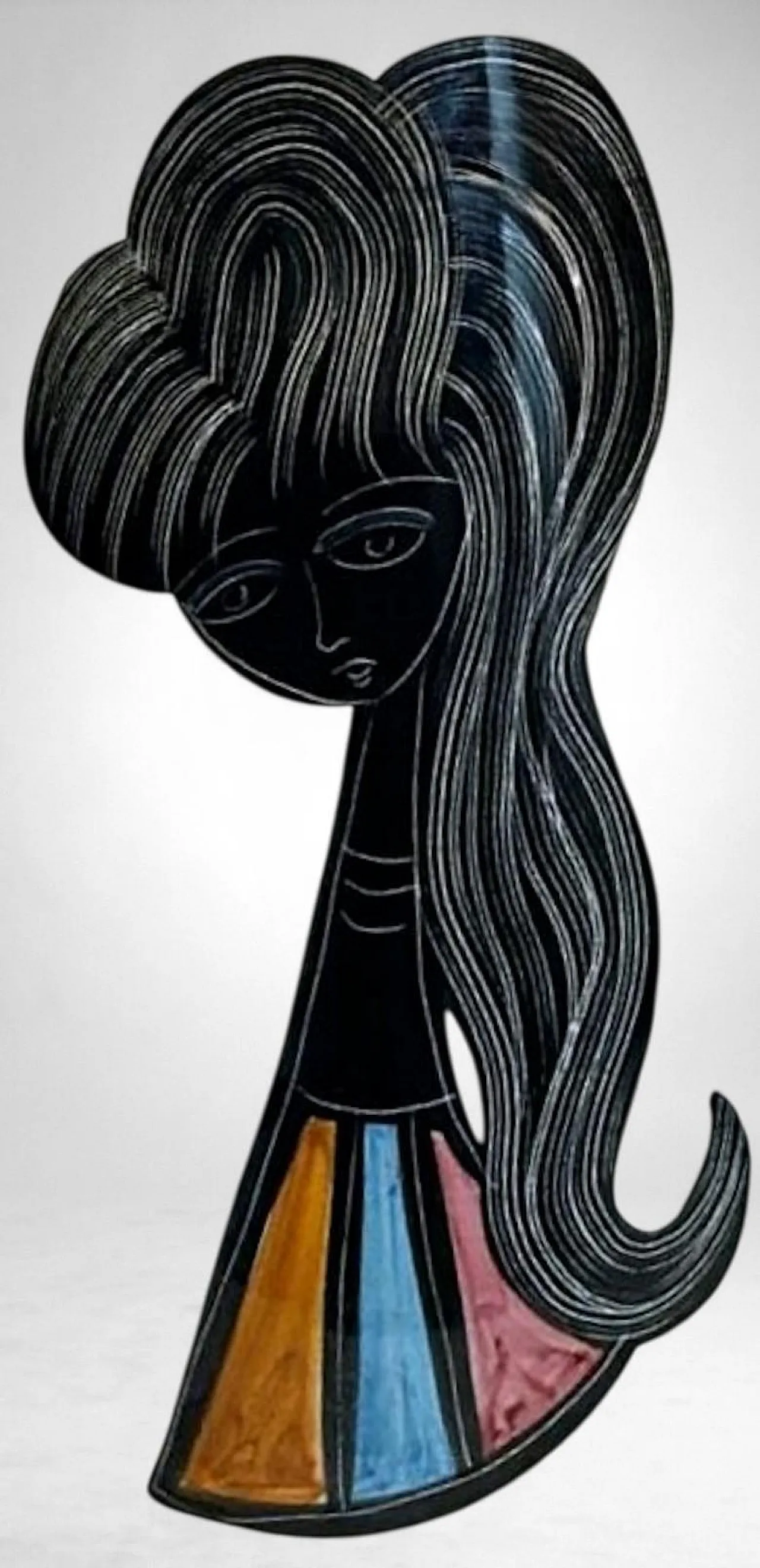 Vaso in ceramica con ragazza stilizzata e motivi geometrici, anni '60 8