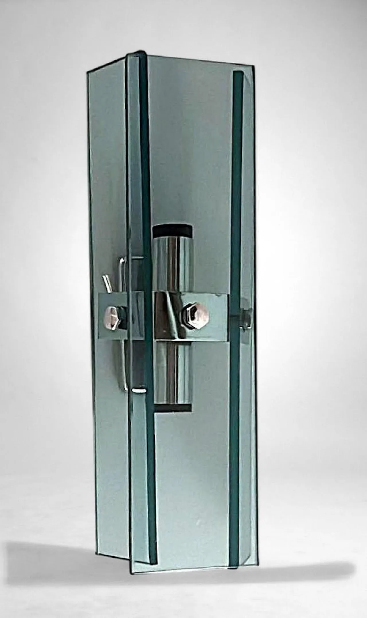 Coppia di applique in metallo cromato e cristallo temperato, anni '70 10