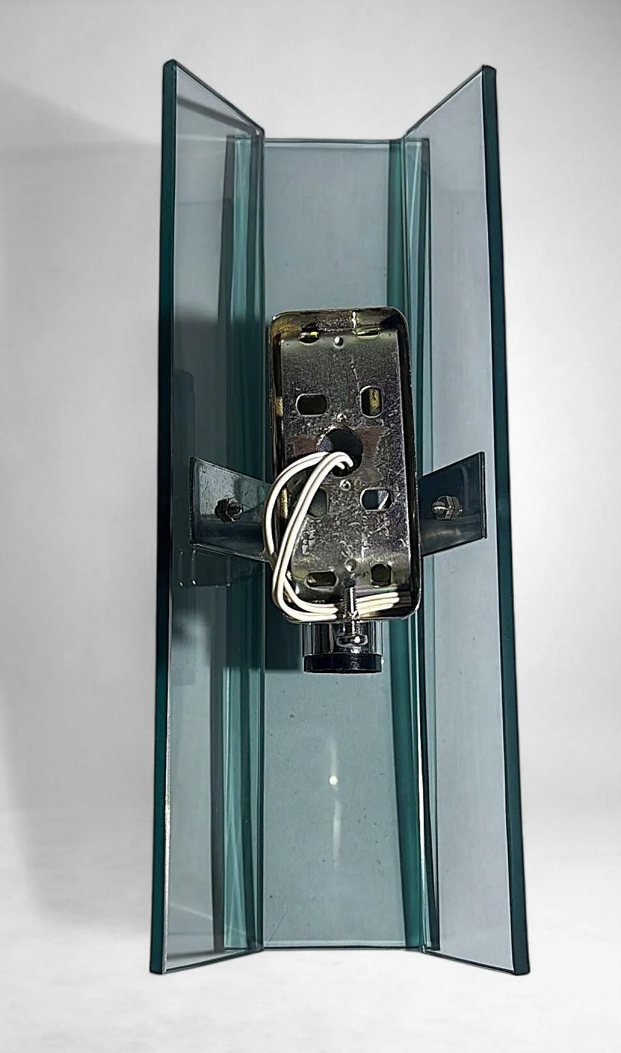 Coppia di applique in metallo cromato e cristallo temperato, anni '70 15