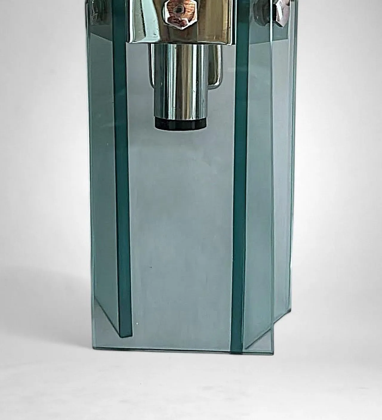 Coppia di applique in metallo cromato e cristallo temperato, anni '70 16