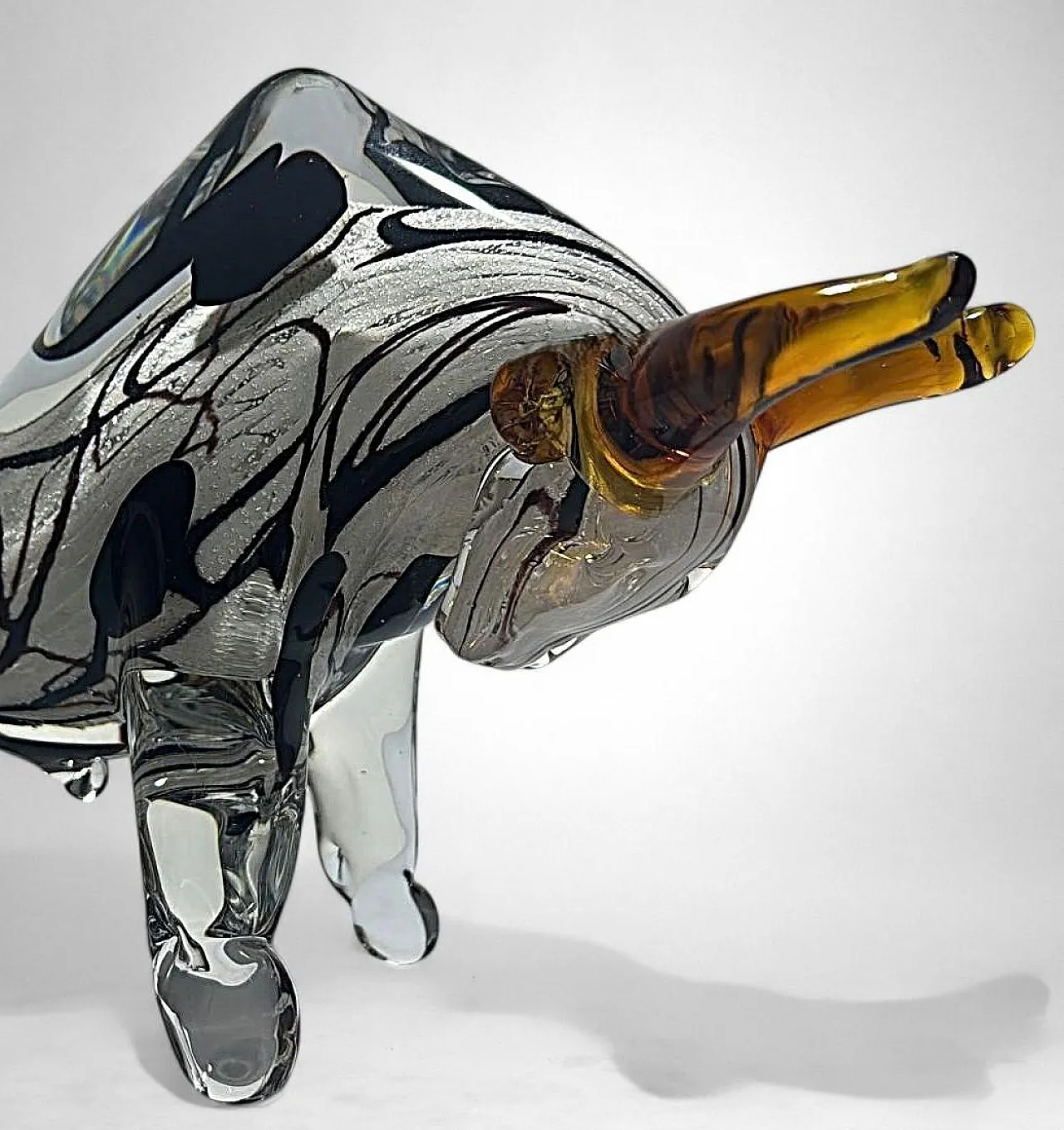 Scultura di toro in vetro di Murano sommerso, anni '70 13