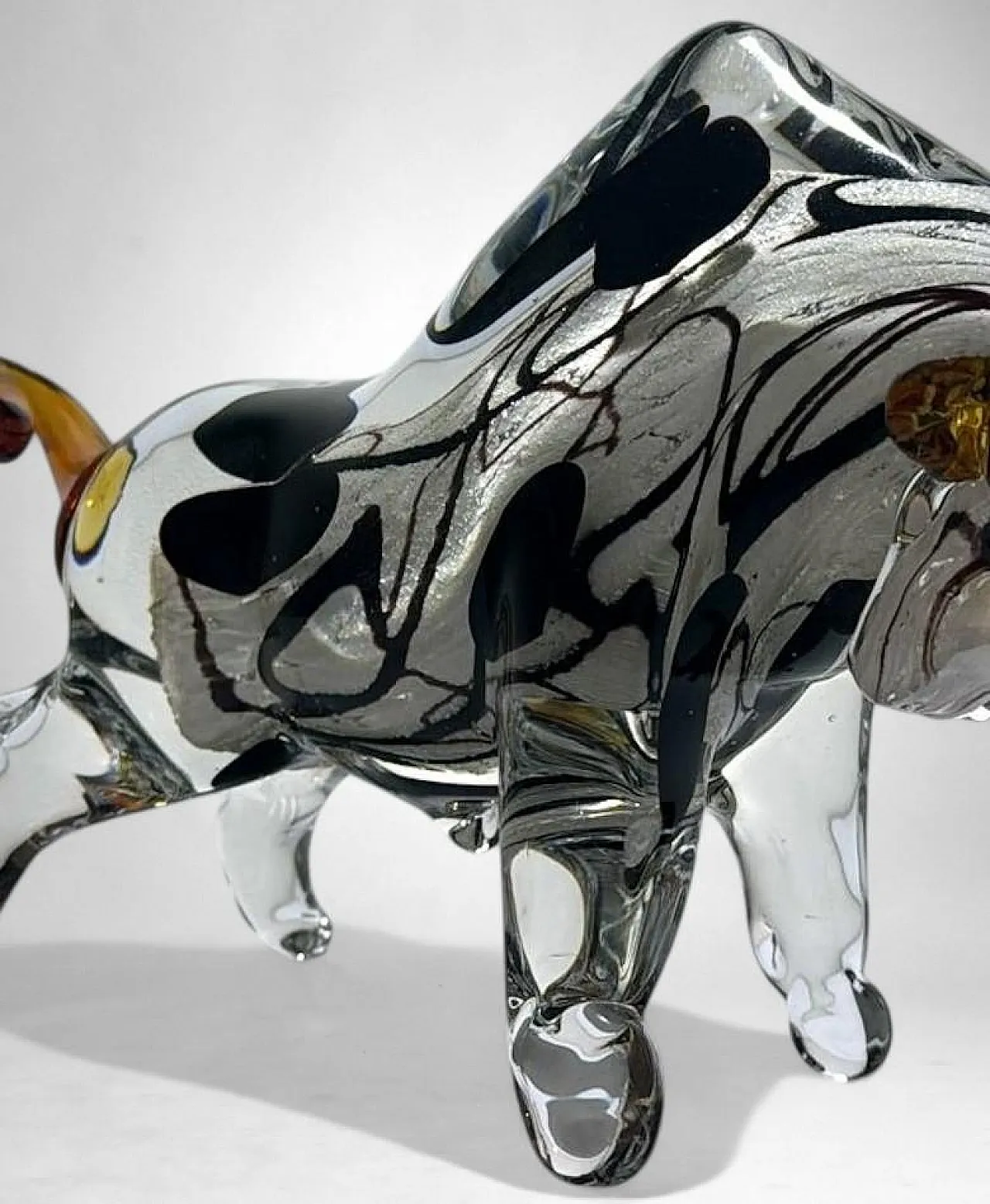 Scultura di toro in vetro di Murano sommerso, anni '70 15