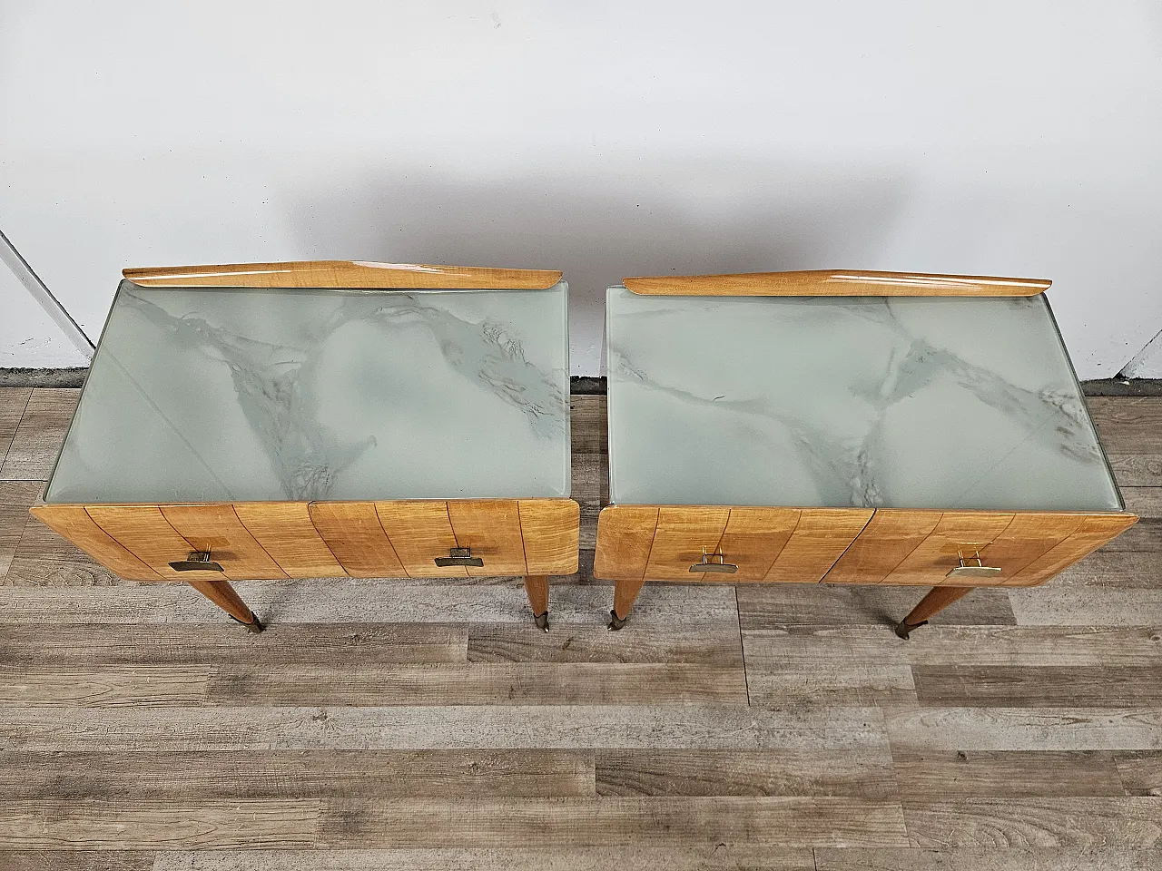 Italian bedside tables Mid Century in brass maple and decorated glass, 1950 5