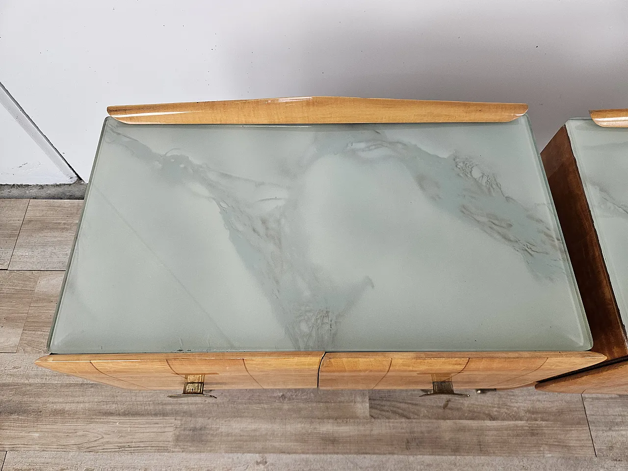 Italian bedside tables Mid Century in brass maple and decorated glass, 1950 6