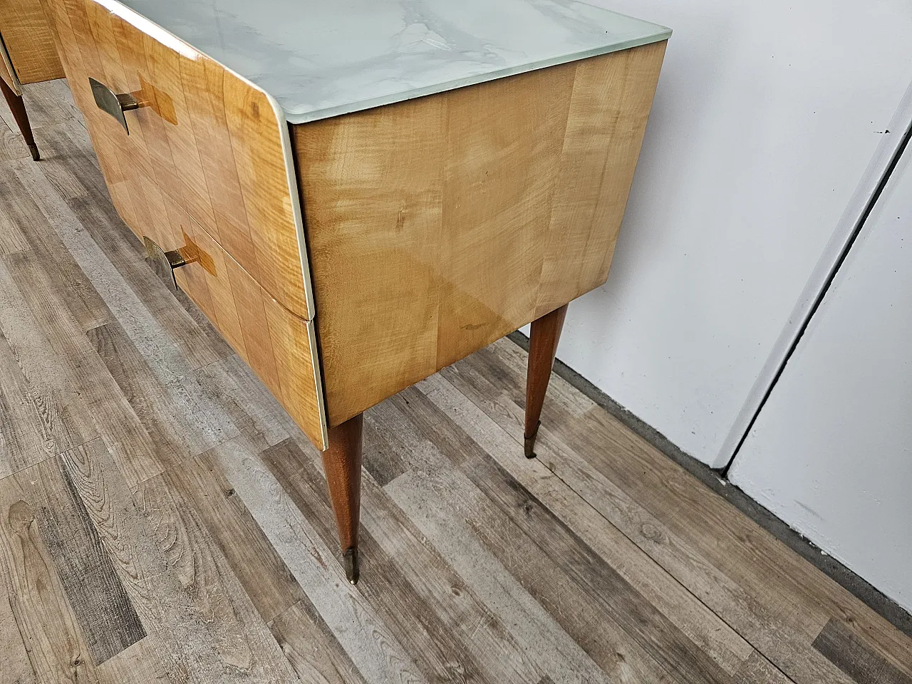 Italian chest of drawers Mid Century in maple and brass, 1950 2