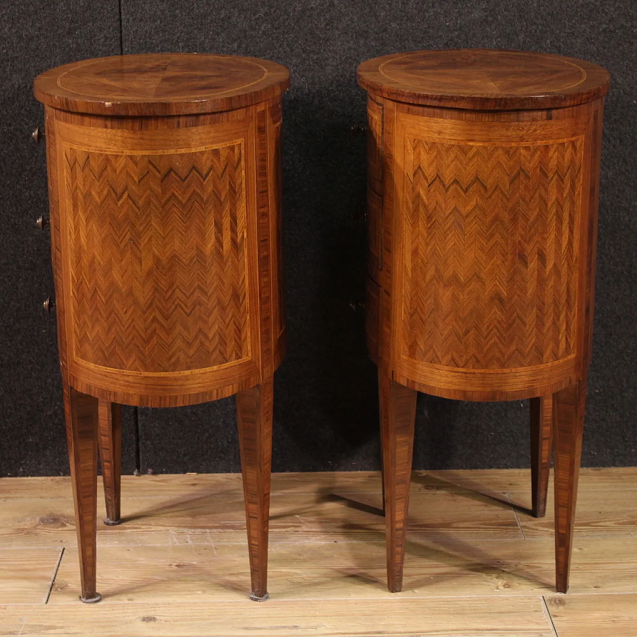 Pair of inlaid oval bedside tables, 20th century 4