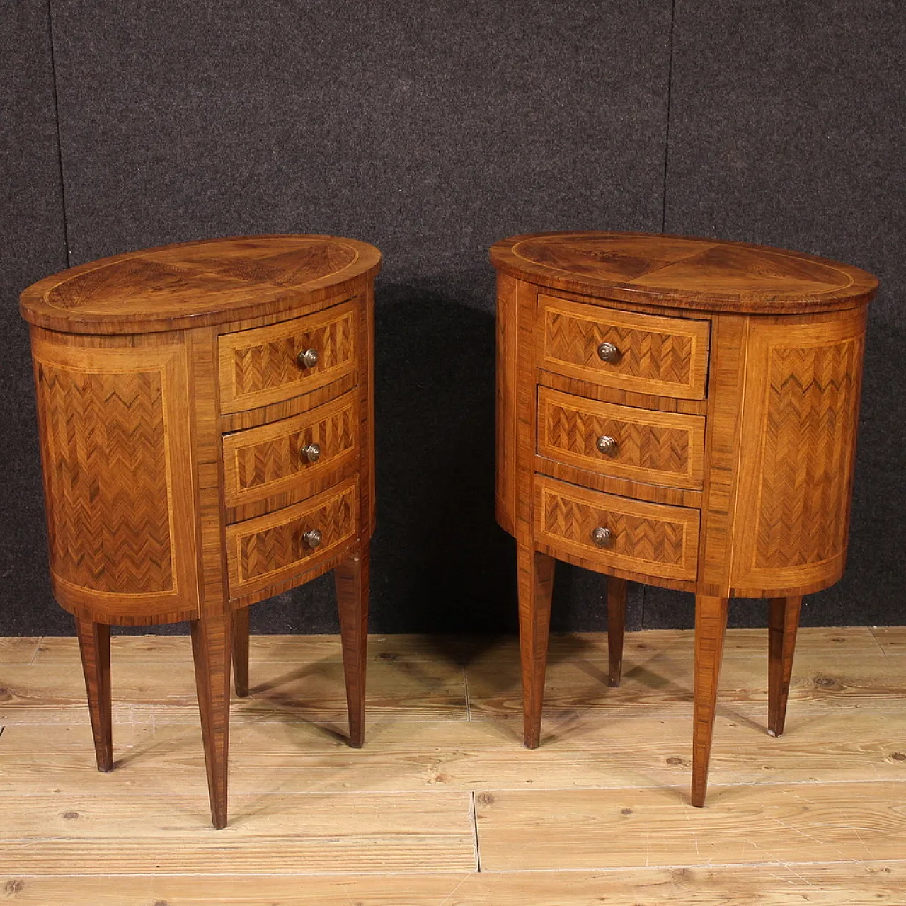 Pair of inlaid oval bedside tables, 20th century 12