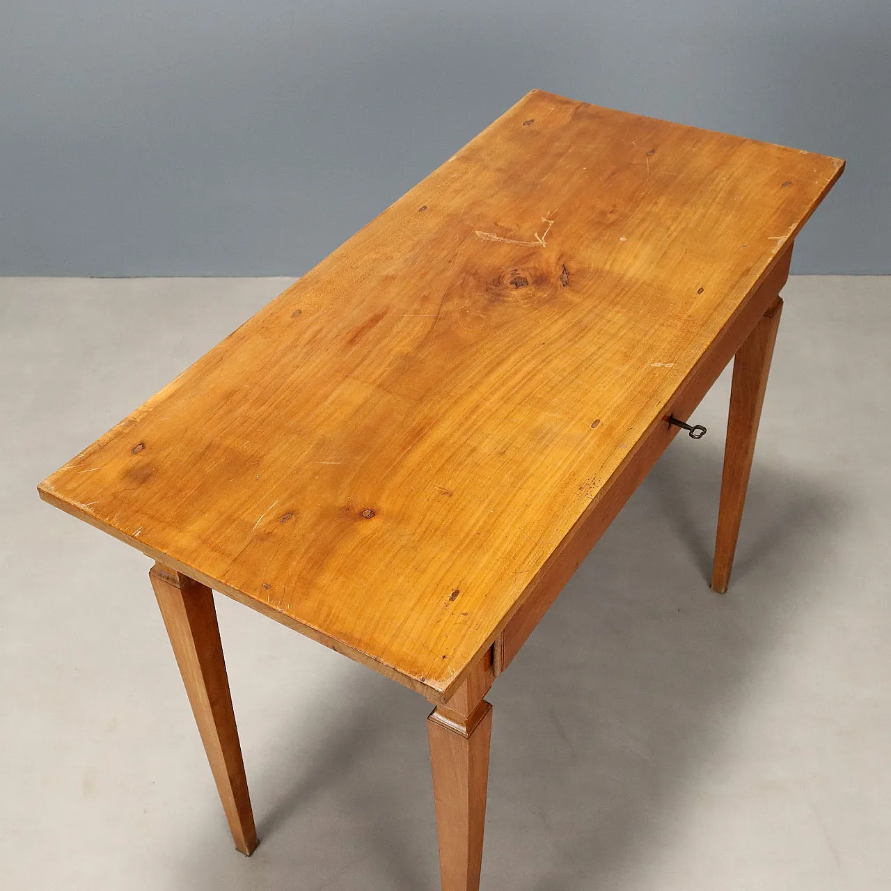 Scrivania in ciliegio con cassetto, '700 6