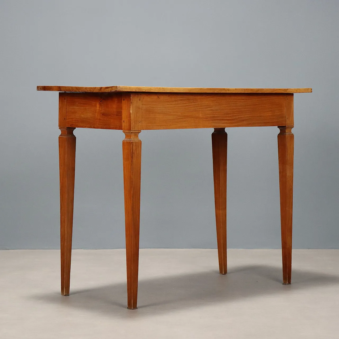 Scrivania in ciliegio con cassetto, '700 8