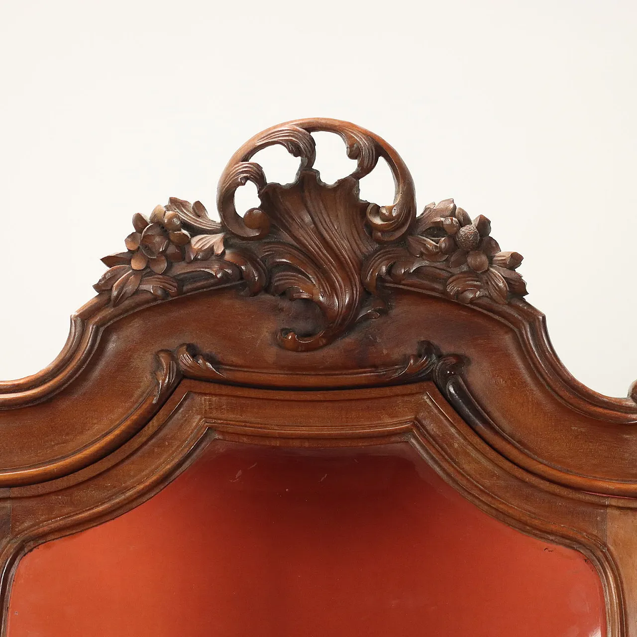 Vetrina in stile rococò in vetro e noce, '900 5