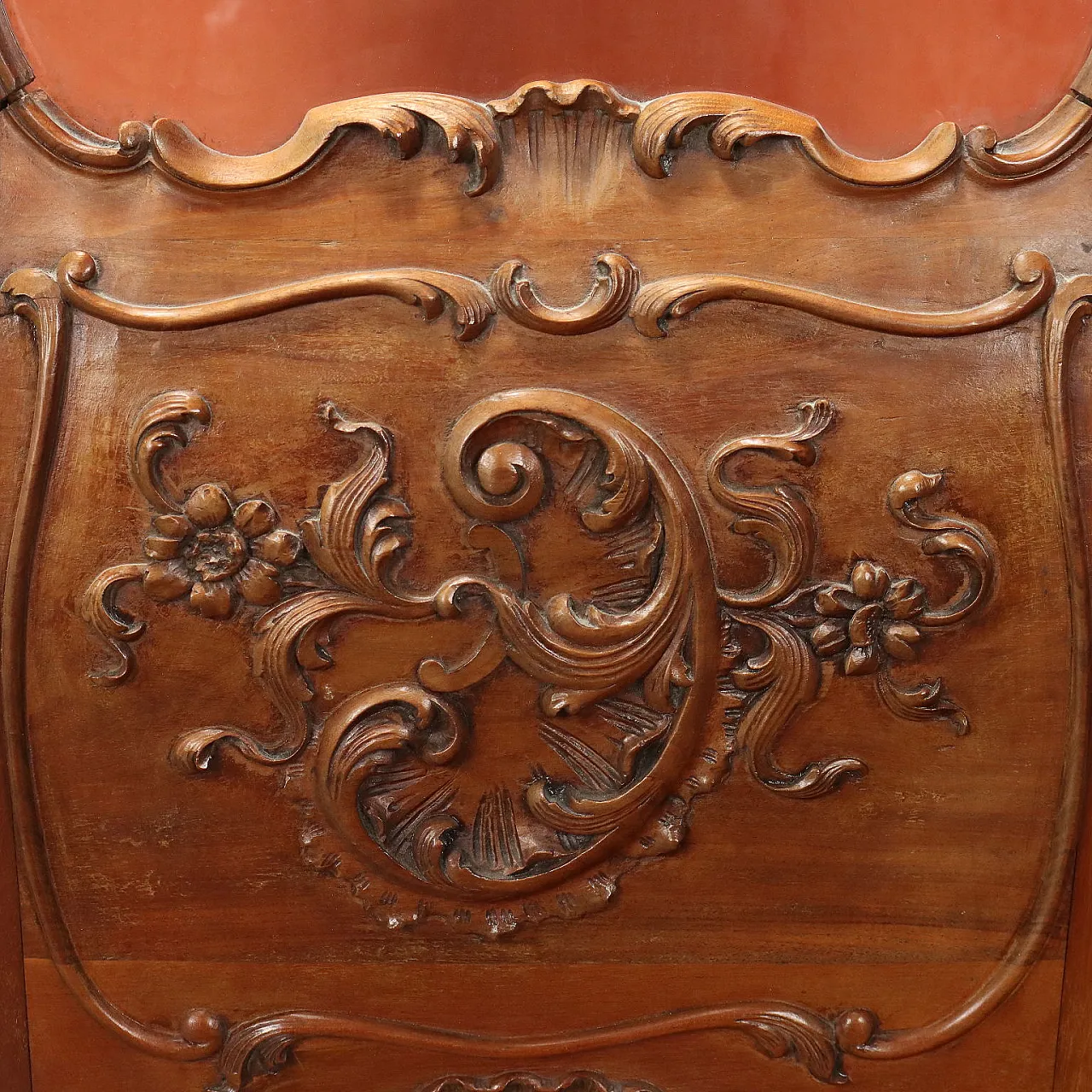Vetrina in stile rococò in vetro e noce, '900 9