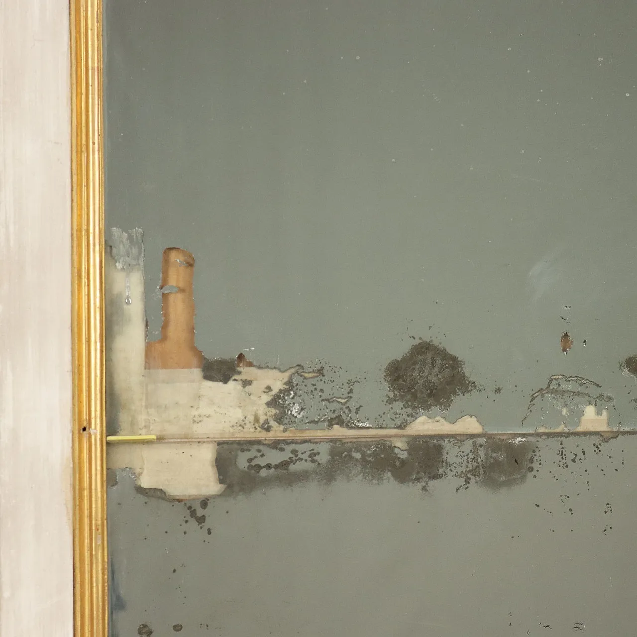 Specchio Neoclassico in legno intagliato, laccato e dorato, fine '700 8
