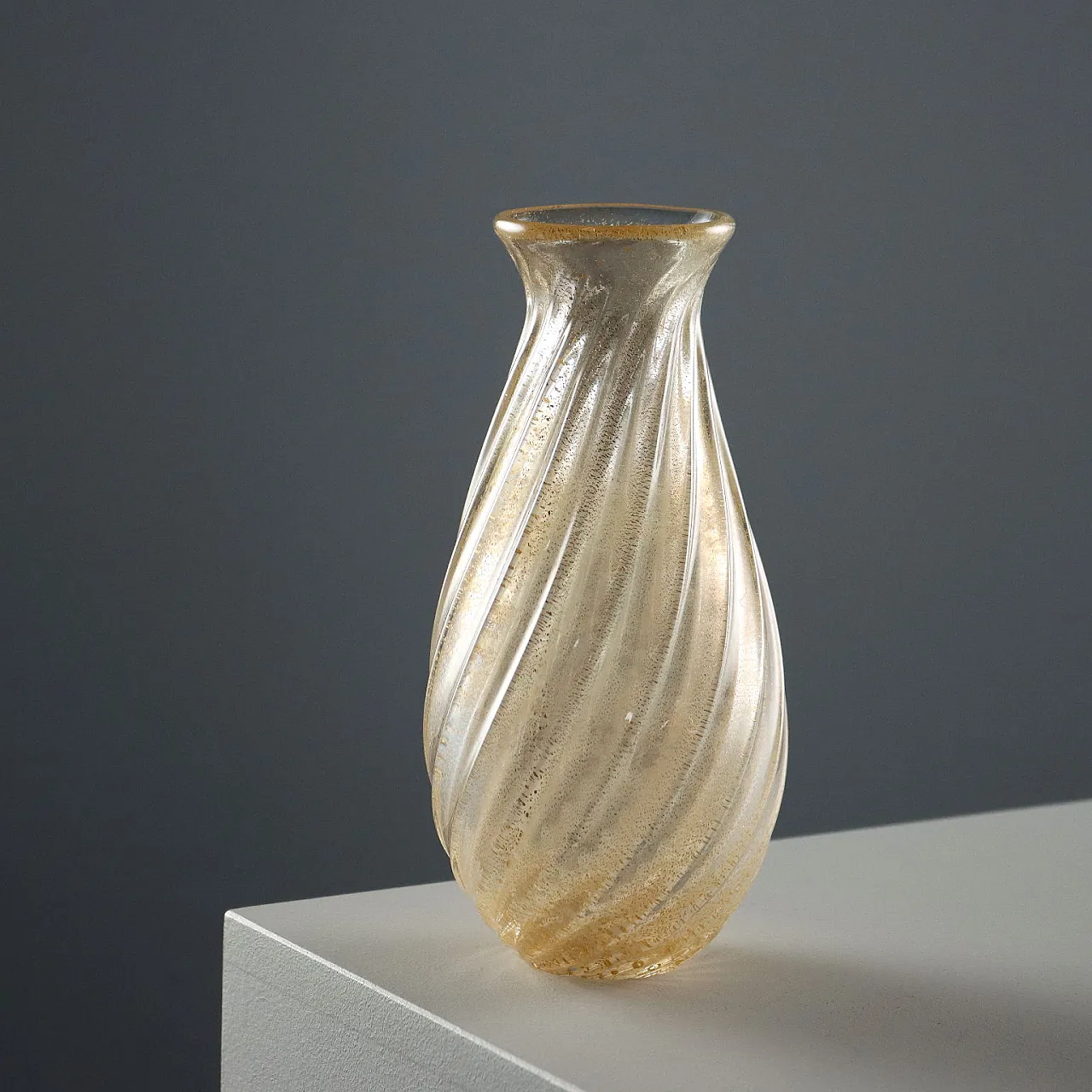Murano glass vase, Archimede Seguso, mid-20th century | intOndo