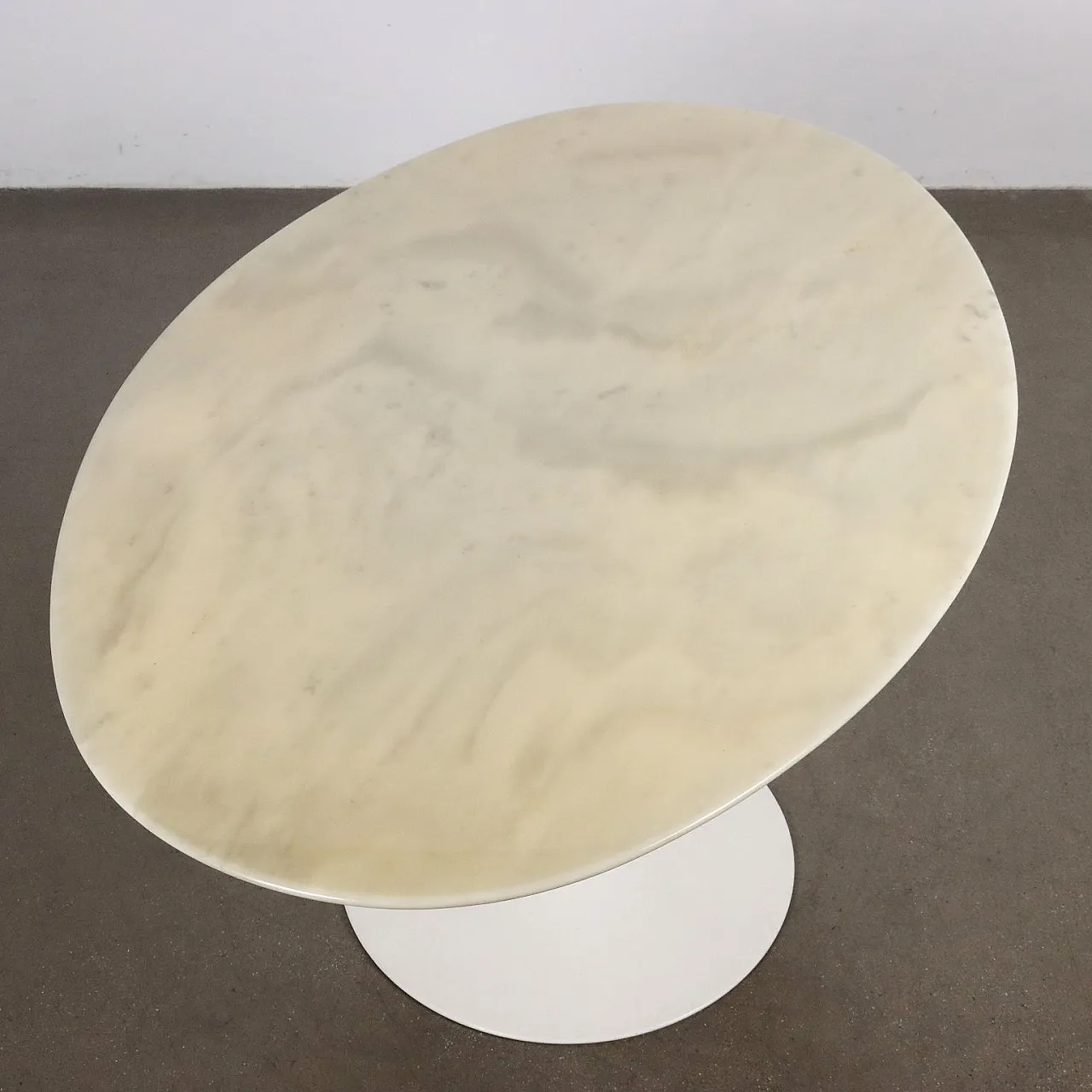 Tavolo Ovale Tulip di Eero Saarinen per Knoll, fine '900 3