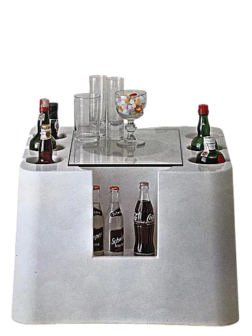 Tavolino bar Bacco con rotelle di Artemide, anni '70