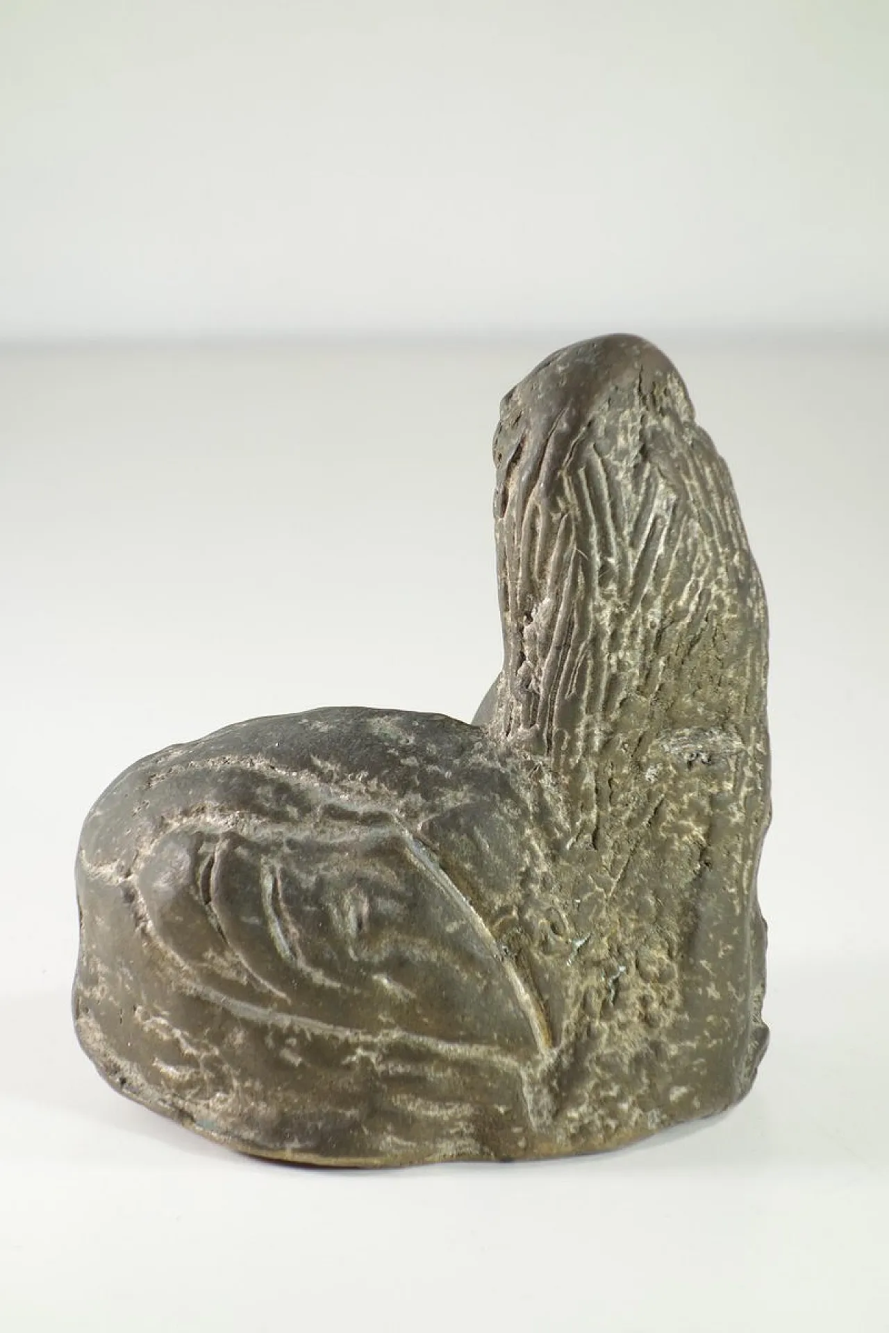 Scultura in bronzo di donna, anni '70 6