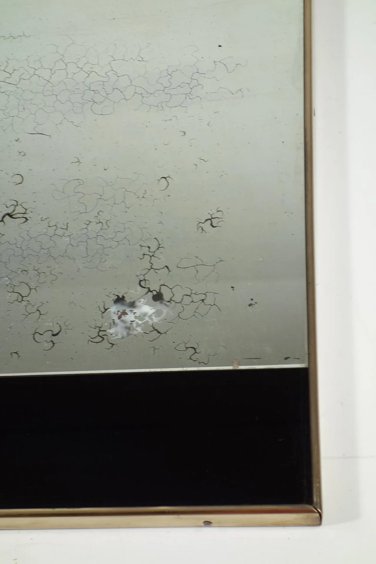 Specchio Mid-Century in ottone e vetro nero, anni '50 7