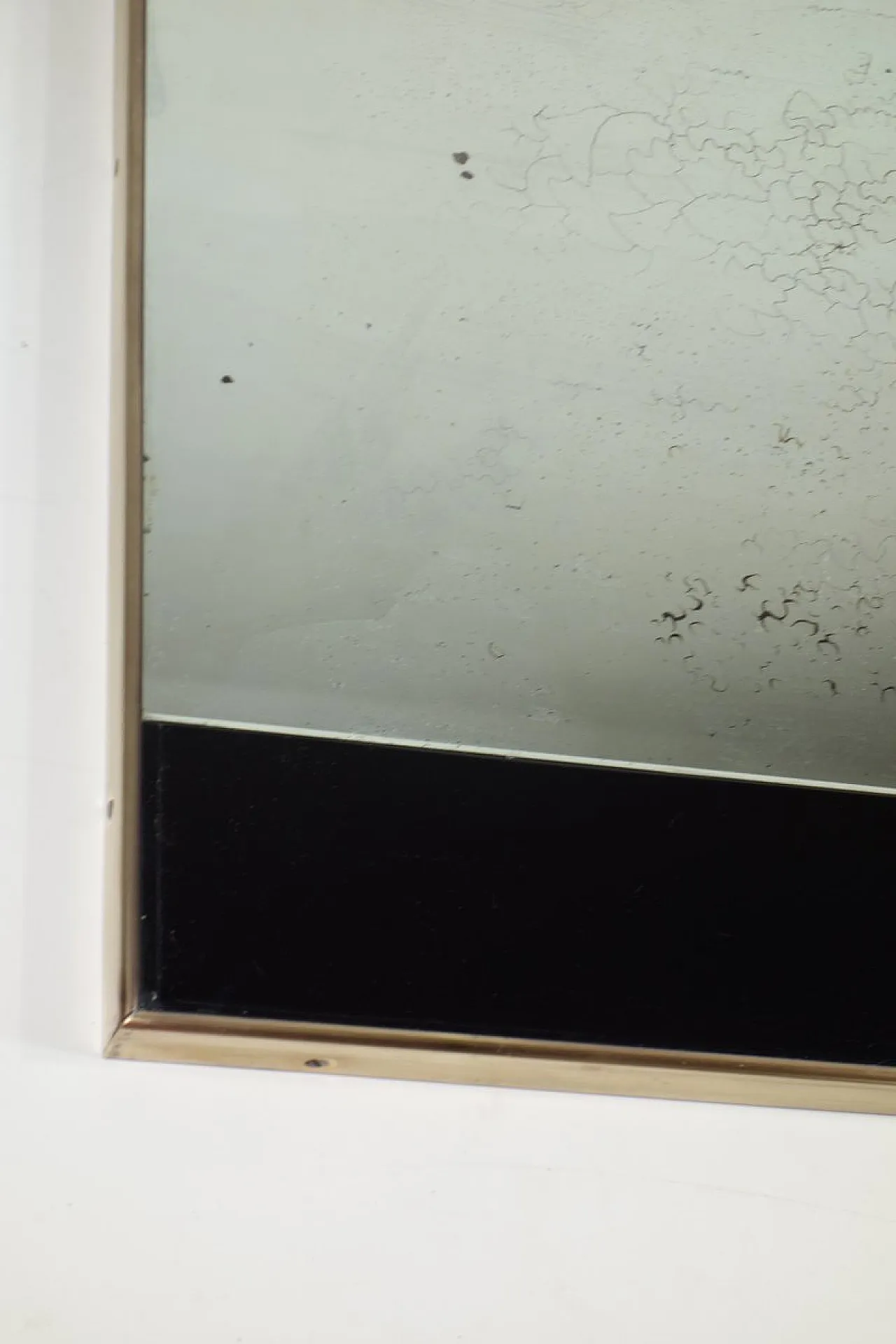 Specchio Mid-Century in ottone e vetro nero, anni '50 8