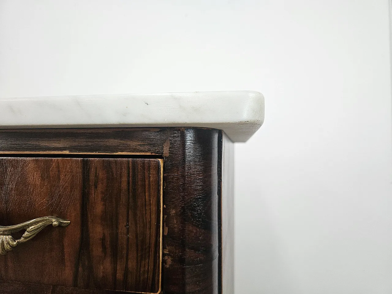 Toilet in mahogany root with white marble top, 1950s 9