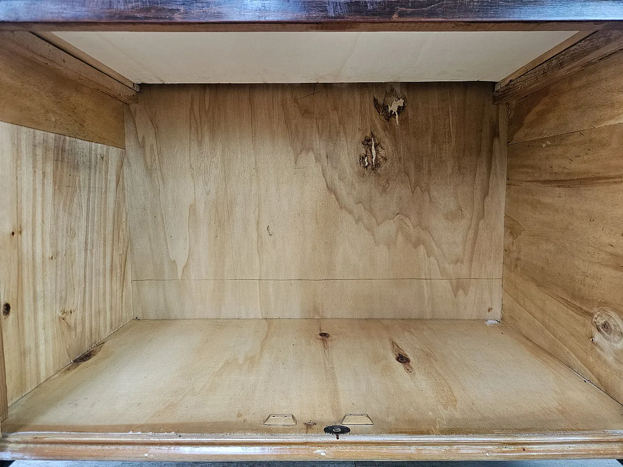 Toilet in mahogany root with white marble top, 1950s 17