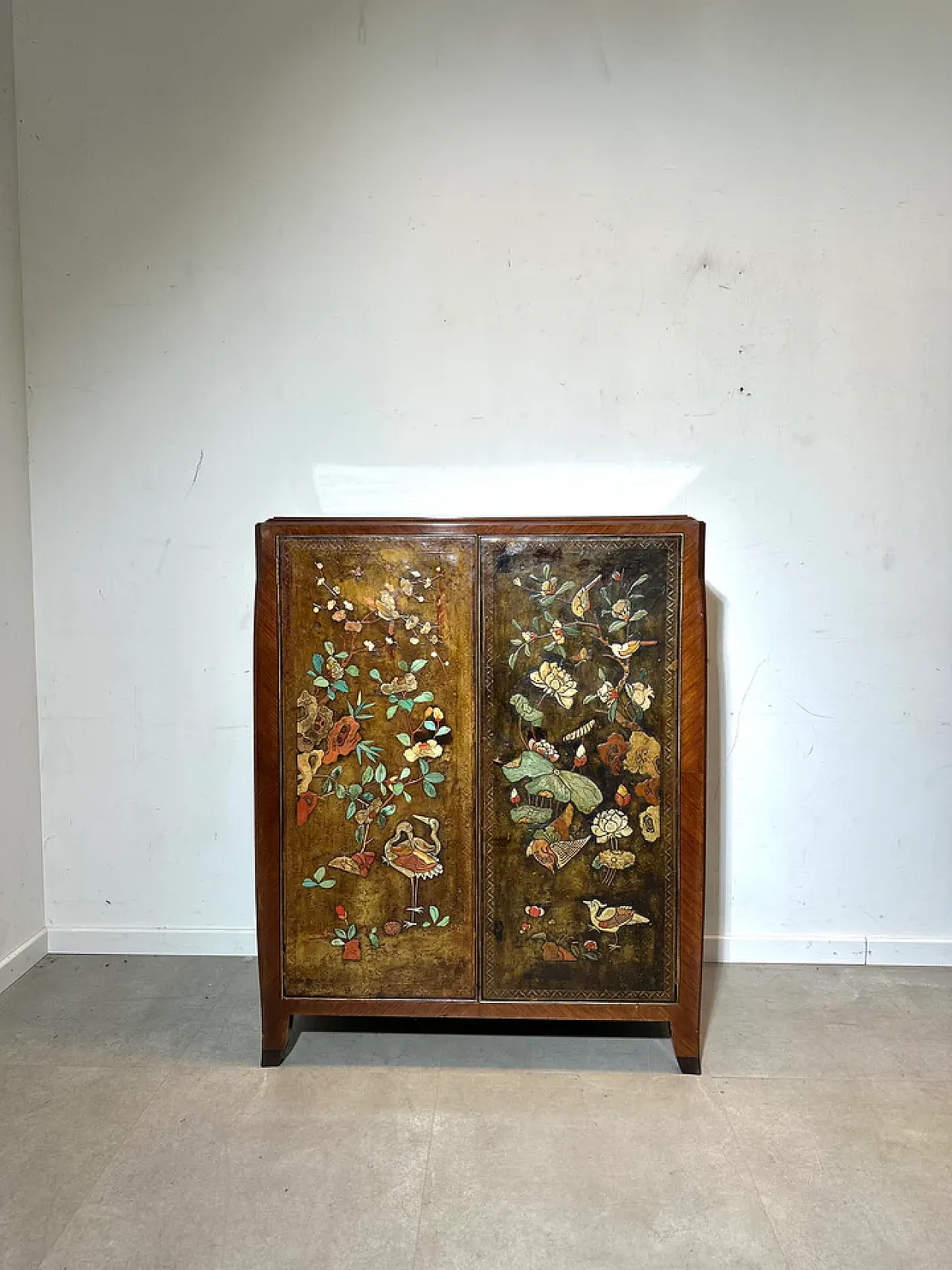 Oriental lacquered cabinet, 20th century 2