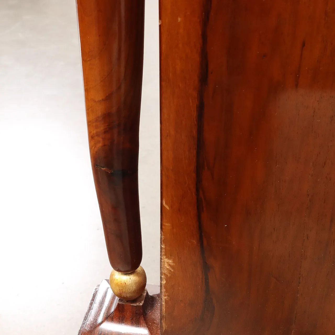 Coppia di comò Impero in noce e marmo, '800 9