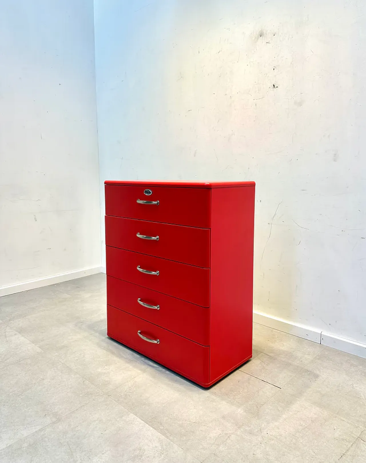 Cassettiera rossa Malibu, anni '50 1