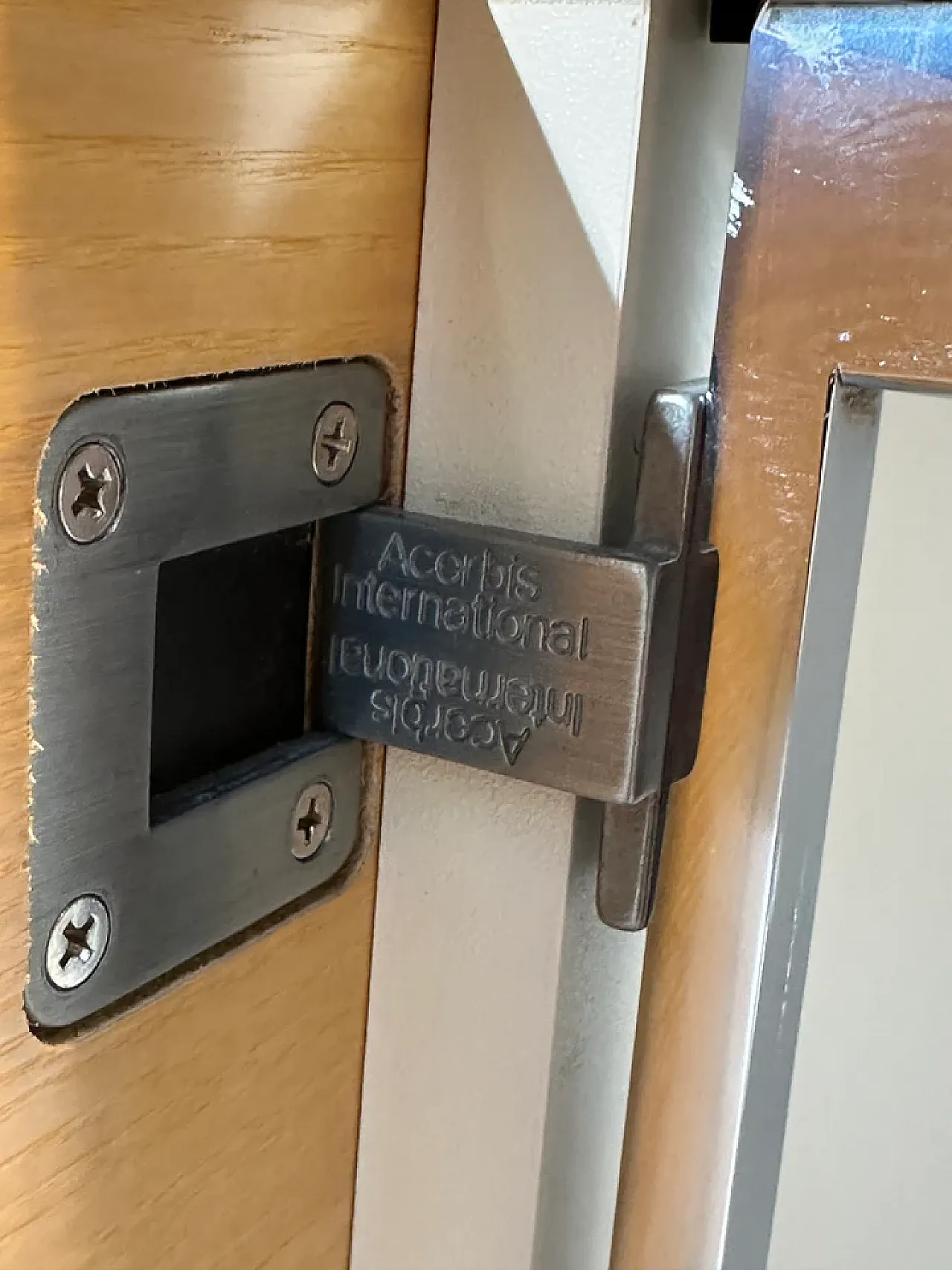 Acerbis Sheraton sideboard in oak by Giotto Stoppino, 20th century 4