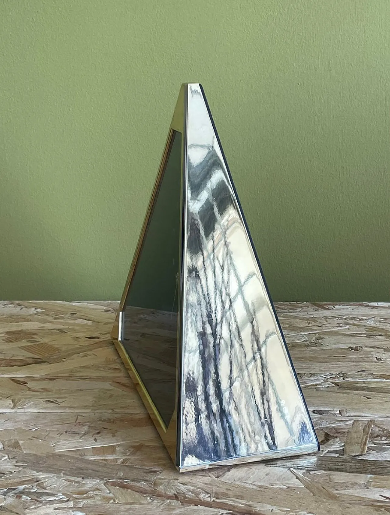 Pyramid Quartz Clock by Seiko, Japan, 1980s 4