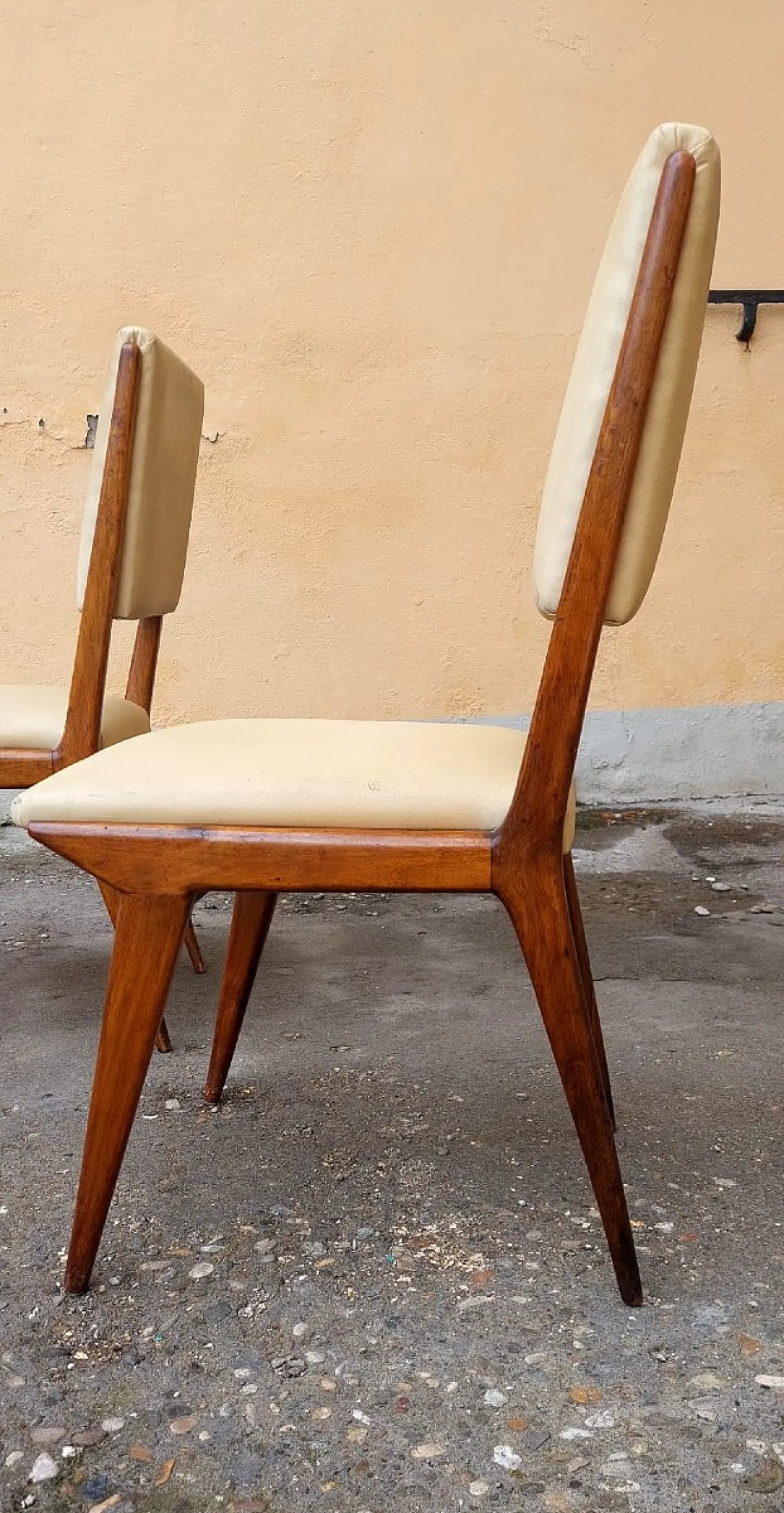 6 Chairs in wood and eco-leather, 1950s 2