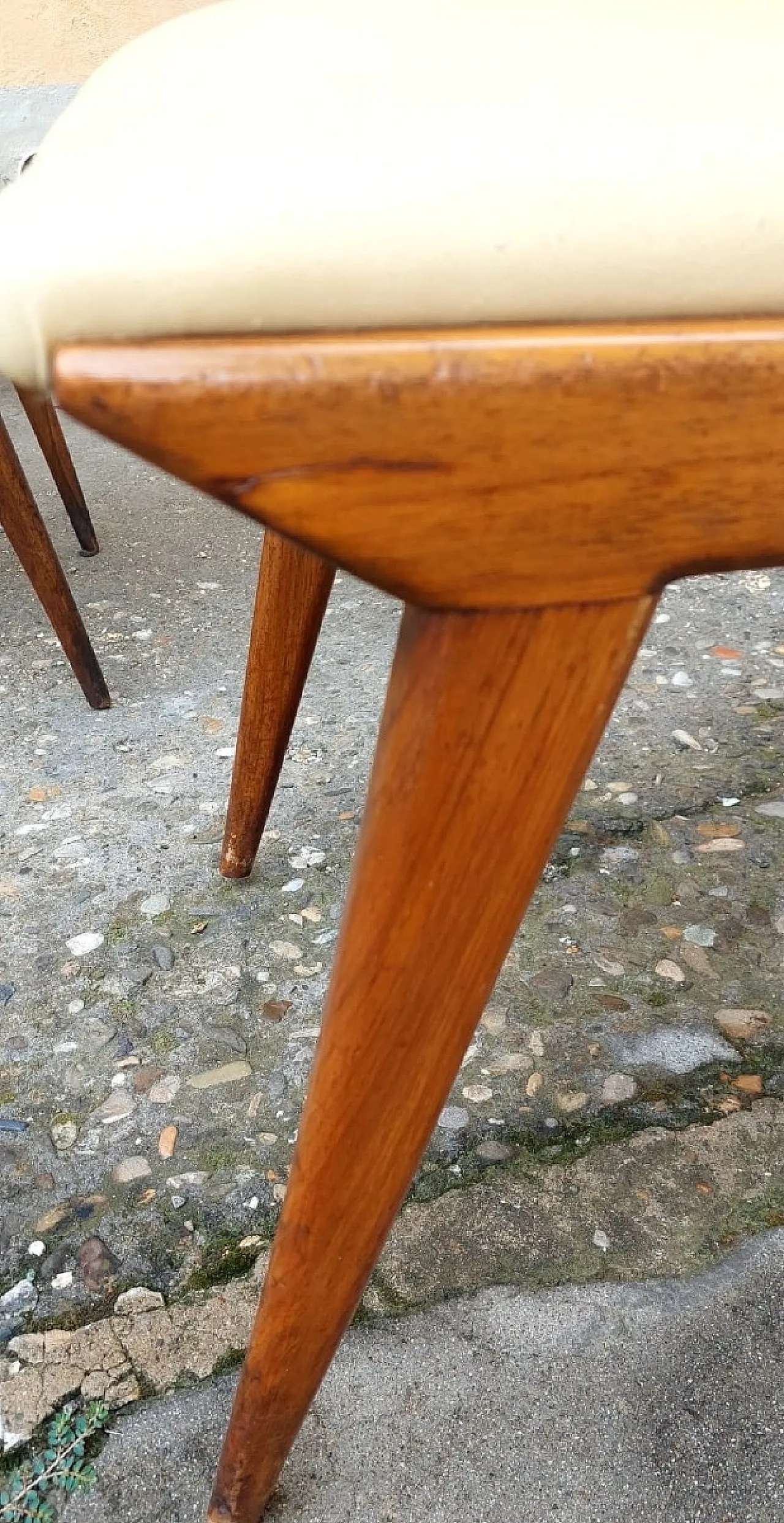 6 Chairs in wood and eco-leather, 1950s 4