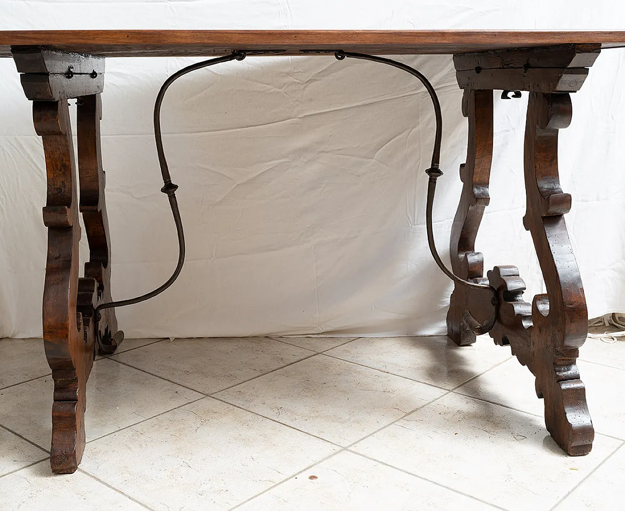 Tavolo fratino in noce massello, inizi '700 5