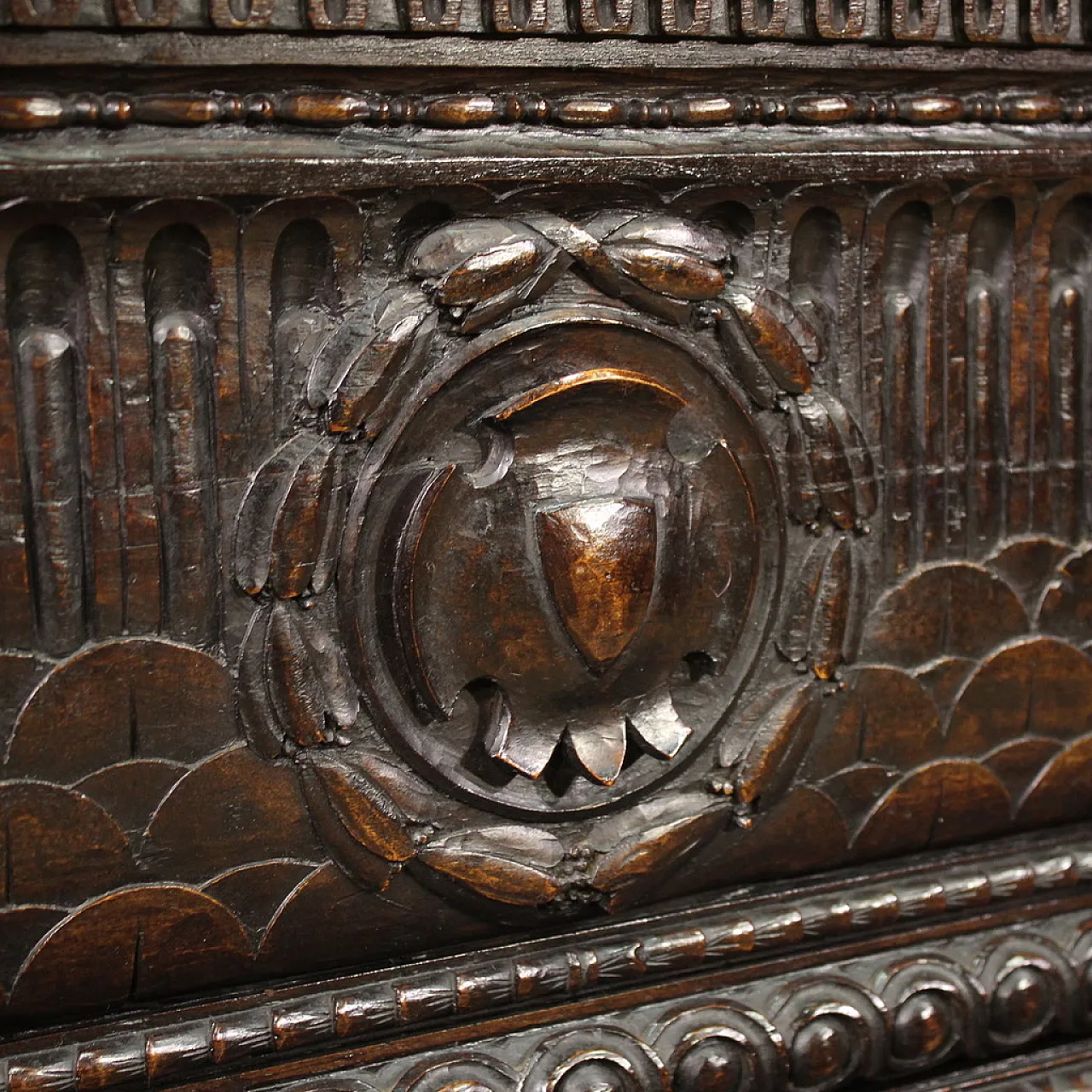 Italian trunk, 20th century 3