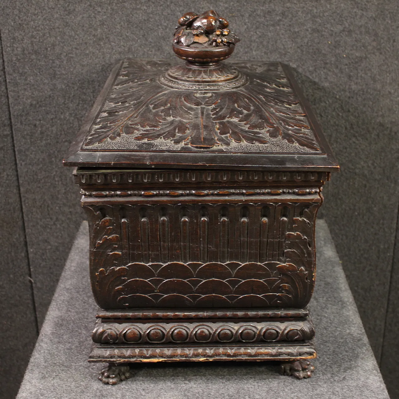 Italian trunk, 20th century 6