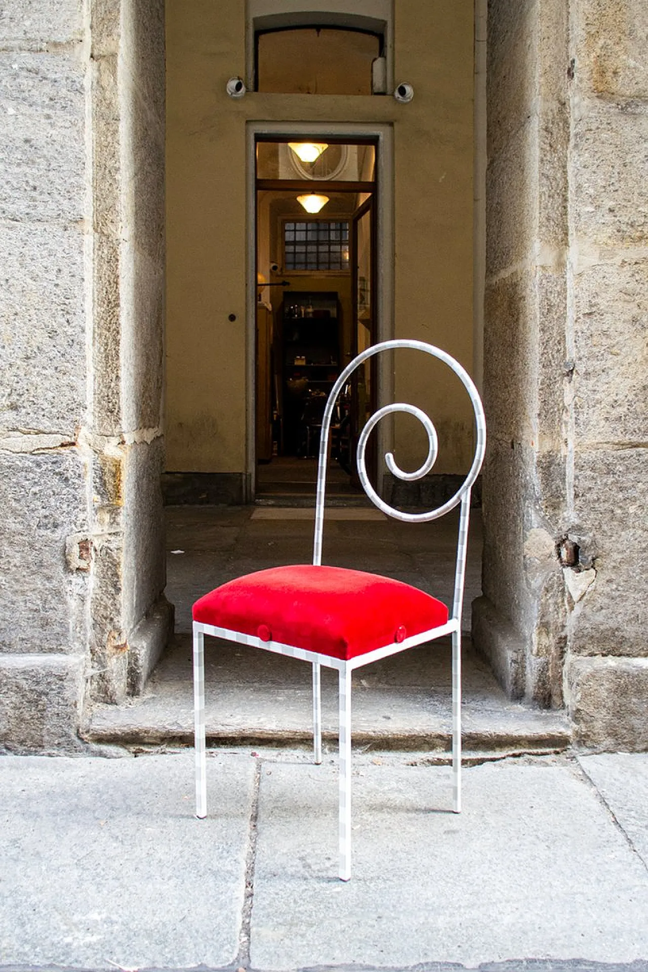 Sedia Suspiral di Luigi Serafini per Sawaya & Moroni, anni '80 1